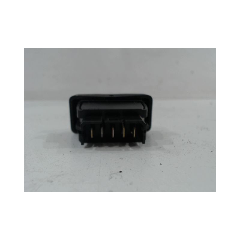 COMMANDE LEVE-GLACE PORTE AVG DACIA LOGAN