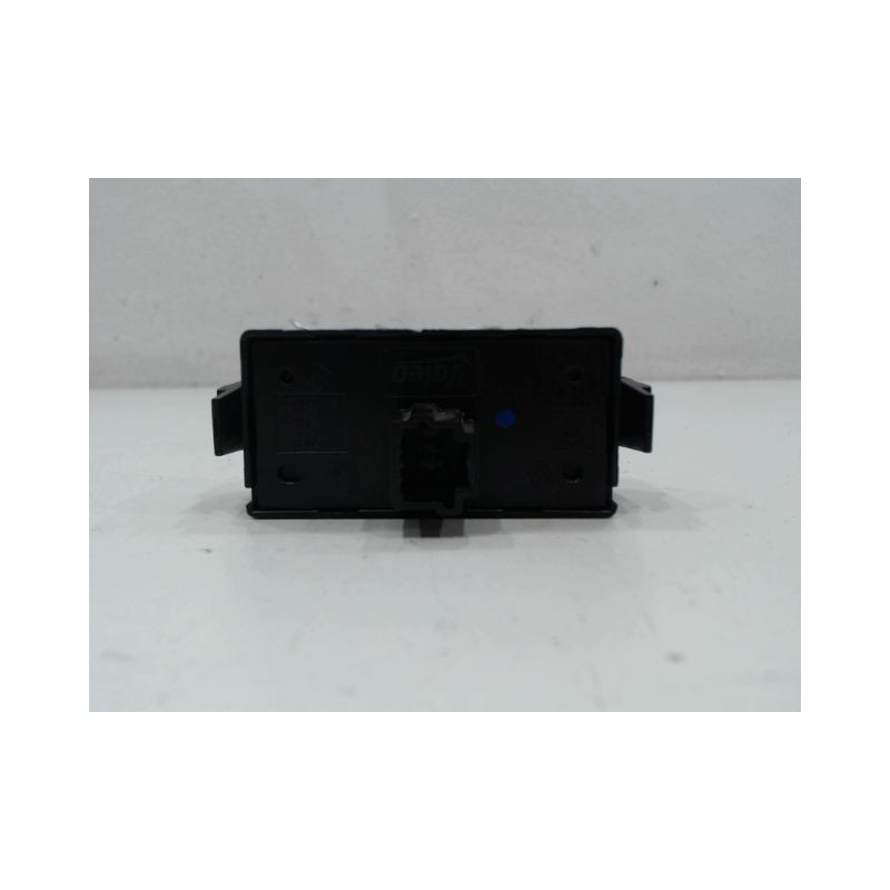 BOUTON DE WARNING RENAULT CLIO