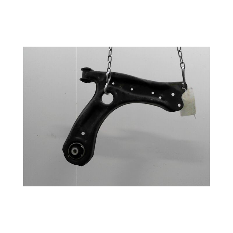 TRIANGLE INFERIEUR AVANT DROIT VOLKSWAGEN POLO V Phase 1 (6R) 2009-...