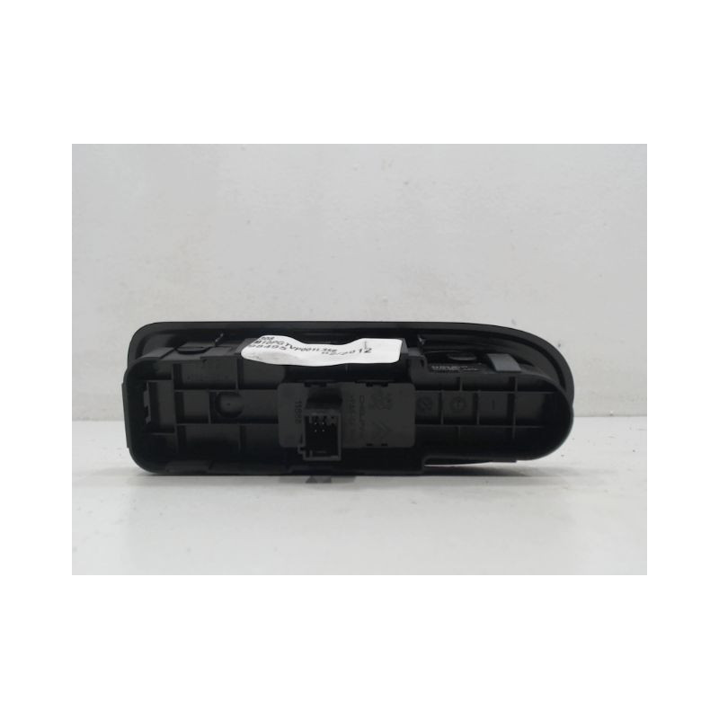COMMANDE LEVE-GLACE PORTE AVD PEUGEOT 308