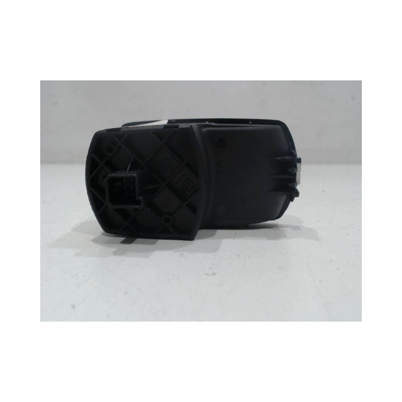 COMMANDE LEVE-GLACE PORTE AVD OPEL CORSA