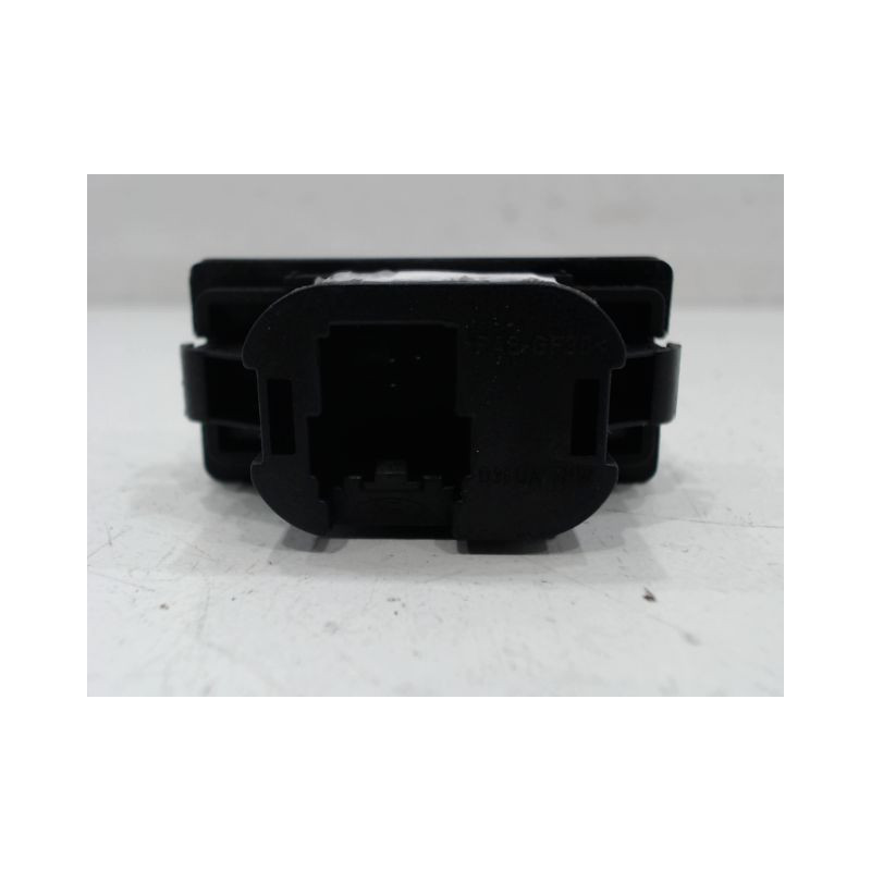 BOUTON DE WARNING FORD FOCUS