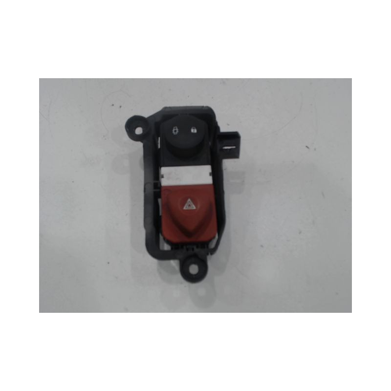 BOUTON DE WARNING RENAULT MEGANE