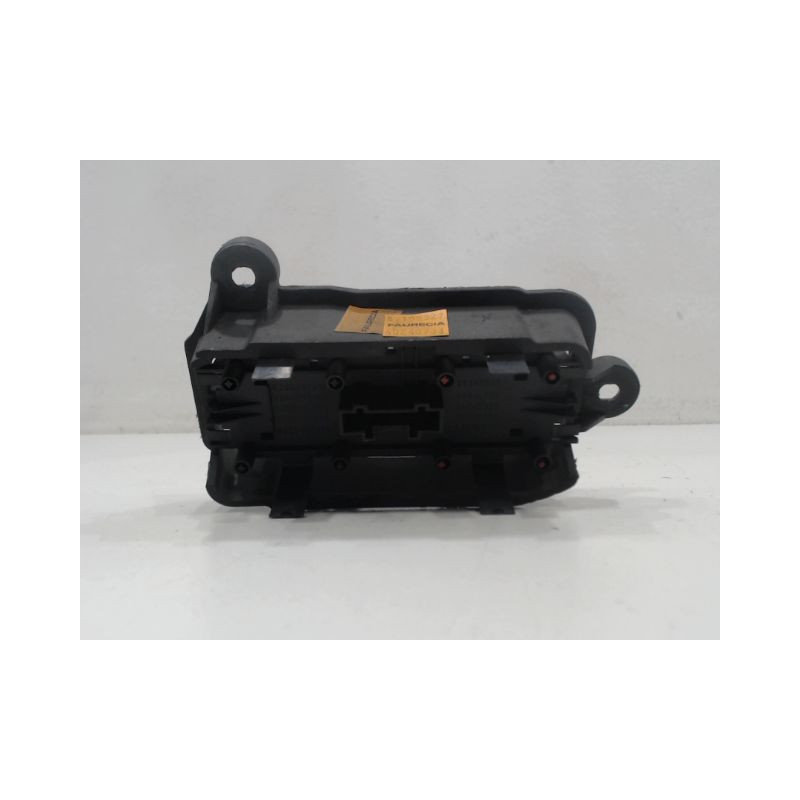BOUTON DE WARNING RENAULT MEGANE