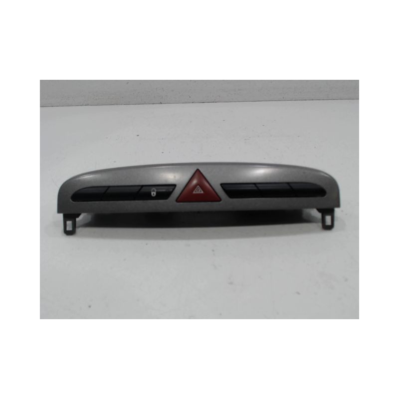 BOUTON DE WARNING PEUGEOT 308