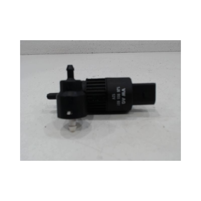 POMPE LAVE-GLACE AVANT VOLKSWAGEN POLO