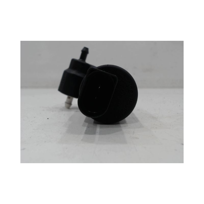 POMPE LAVE-GLACE AVANT VOLKSWAGEN POLO