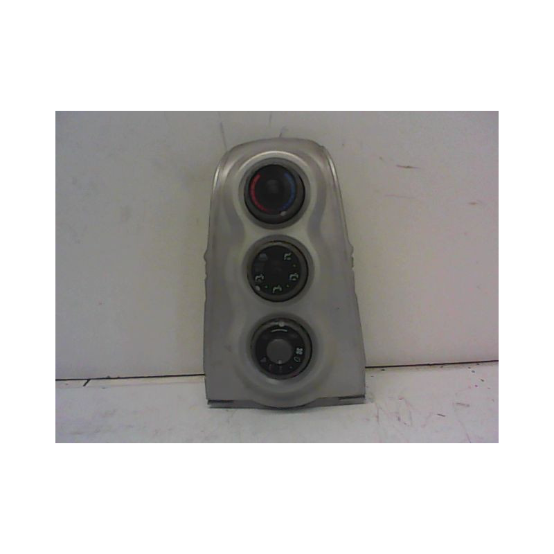 COMMANDE DE CHAUFFAGE TOYOTA YARIS