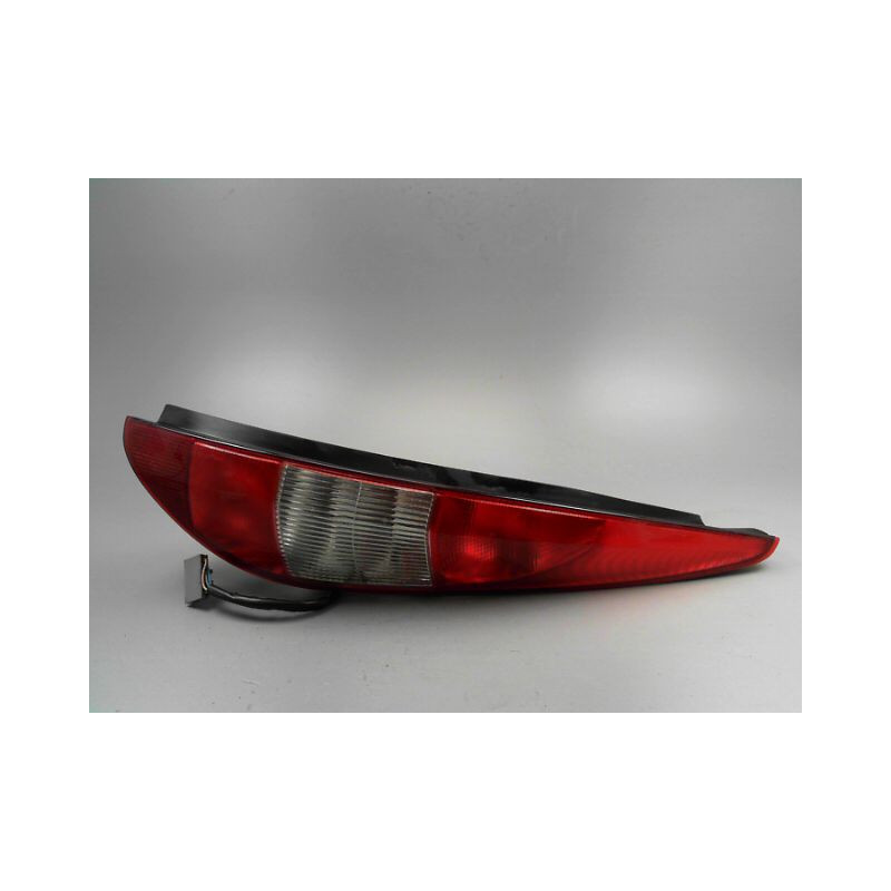 FEU ARRIERE DROIT FORD MONDEO CLIPPER II 2000-2007