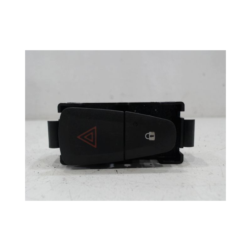BOUTON DE WARNING RENAULT MEGANE