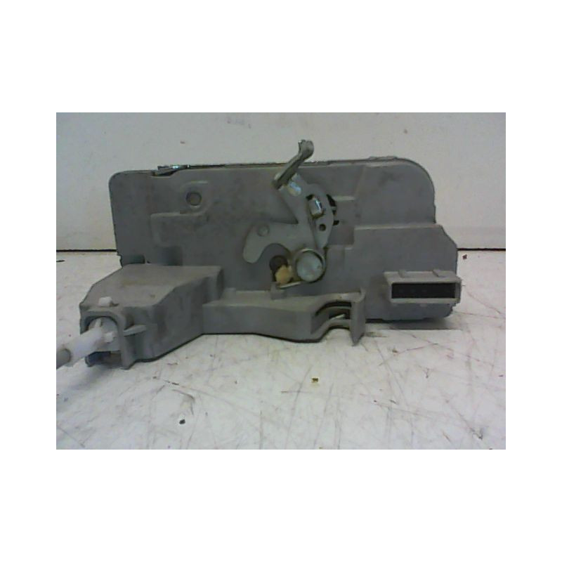 SERRURE PORTE ARRIERE DROIT PEUGEOT 307