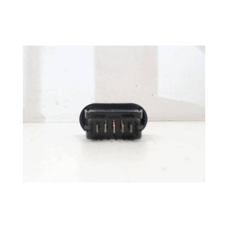 COMMANDE LEVE-GLACE PORTE AVD DACIA DUSTER