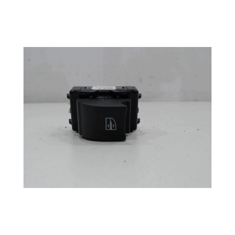 COMMANDE LEVE-GLACE PORTE AVD RENAULT CLIO