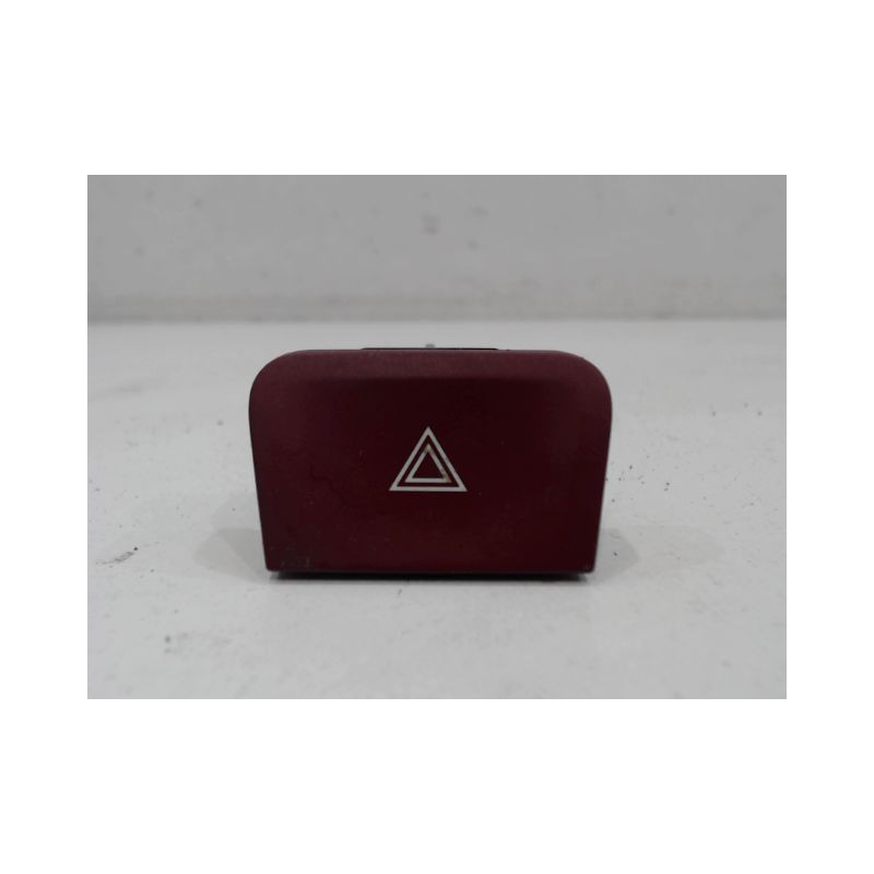 BOUTON DE WARNING CITROEN C4