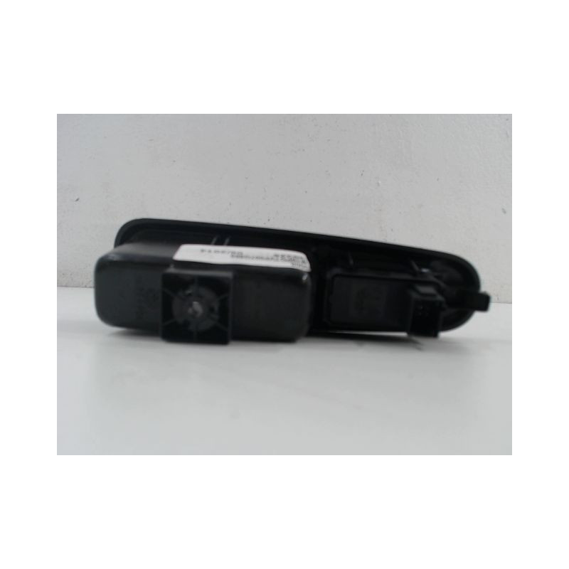 COMMANDE LEVE-GLACE PORTE ARD PEUGEOT 3008