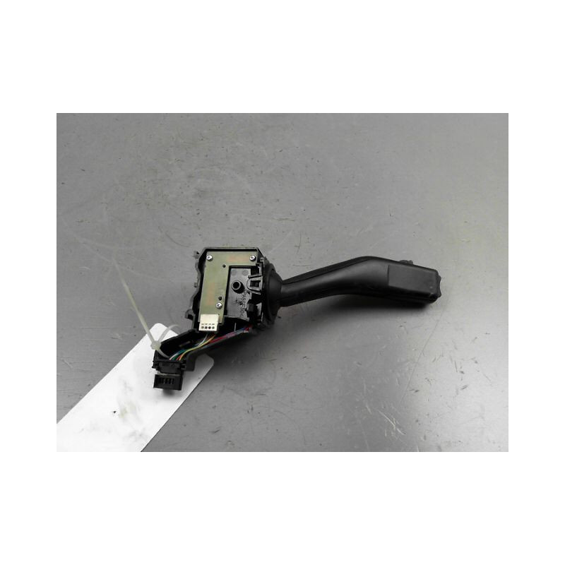 COMMANDE ECLAIRAGE VOLKSWAGEN GOLF V (1K) 2003-2008