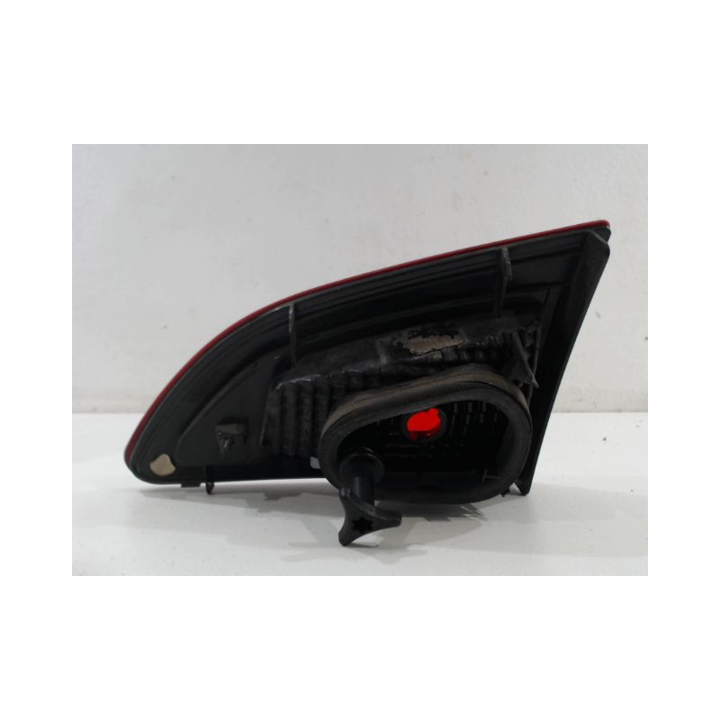 FEU ARRIERE INTERIEUR GAUCHE RENAULT MEGANE