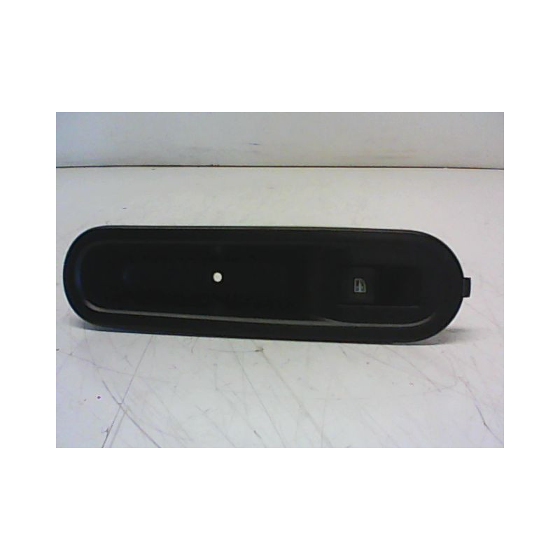 COMMANDE LEVE-GLACE PORTE AVD RENAULT TWINGO
