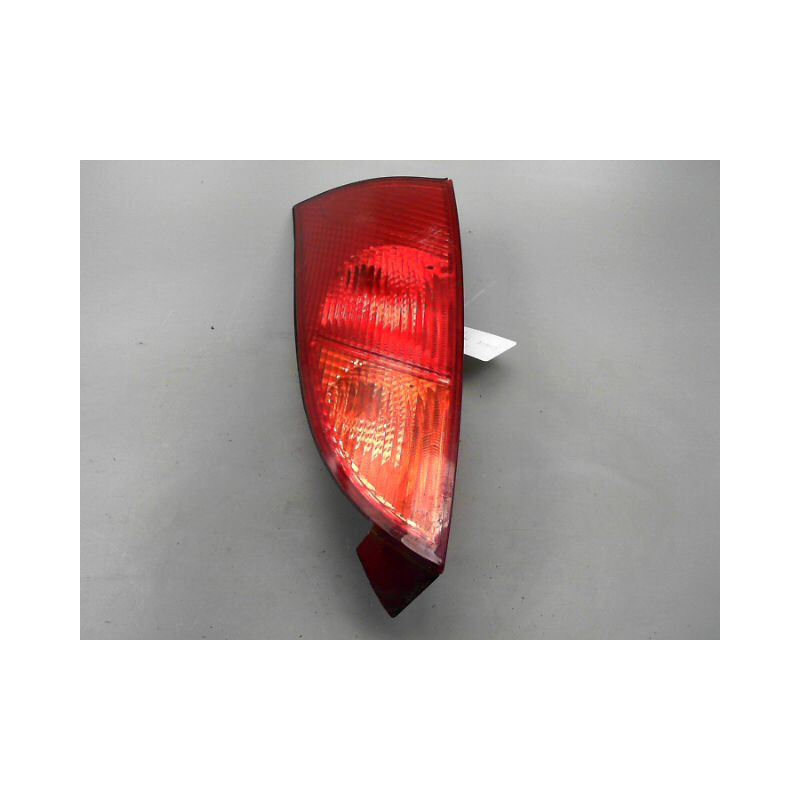 FEU ARRIERE GAUCHE  FORD FOCUS COUPE I 1998-2004