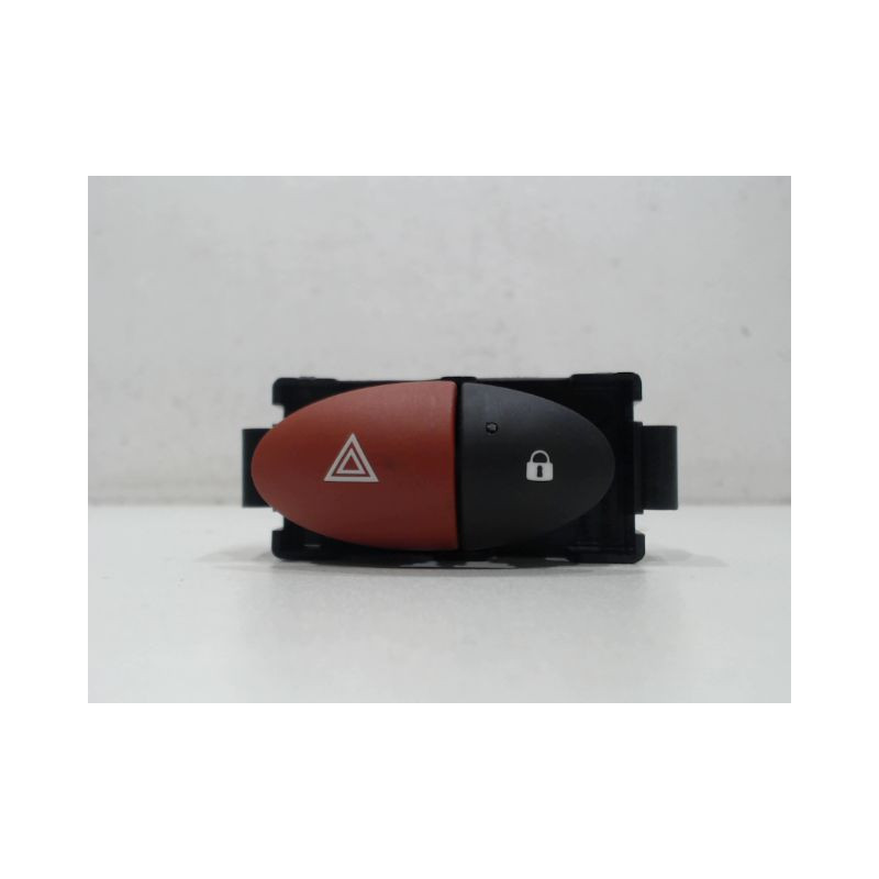 BOUTON DE WARNING RENAULT TWINGO