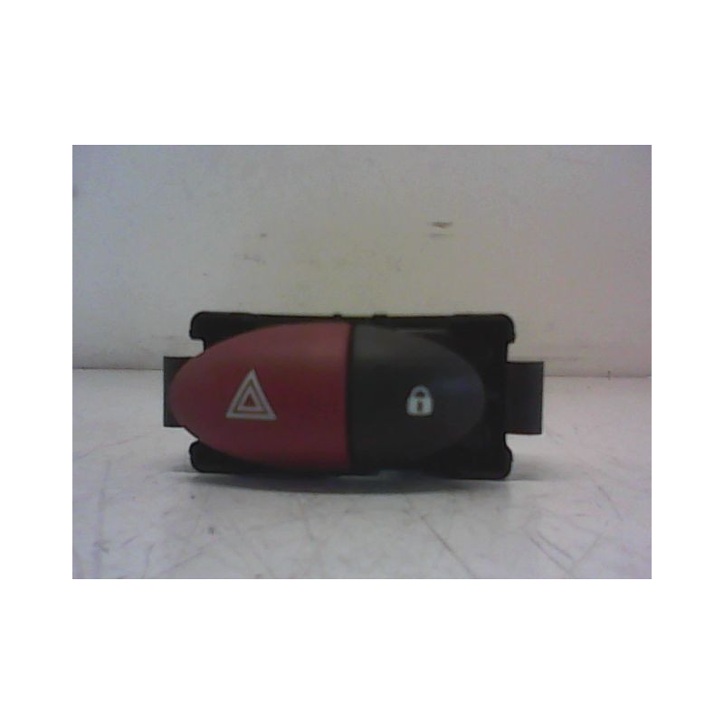 BOUTON DE WARNING RENAULT TWINGO