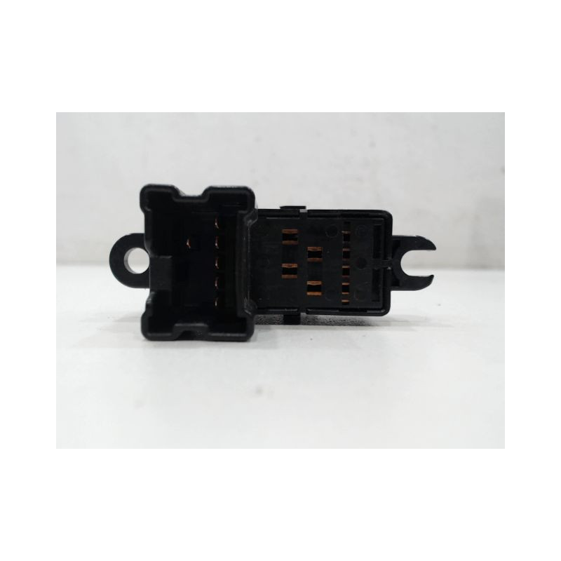 COMMANDE LEVE-GLACE PORTE AVD NISSAN QASHQAI