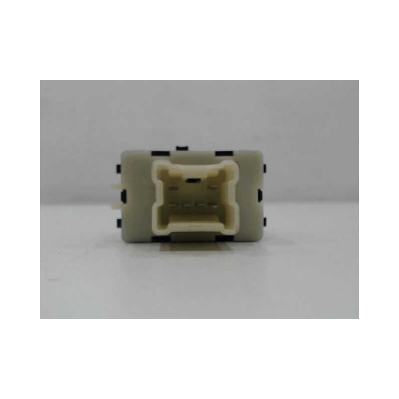 COMMANDE LEVE-GLACE PORTE AVD RENAULT CLIO