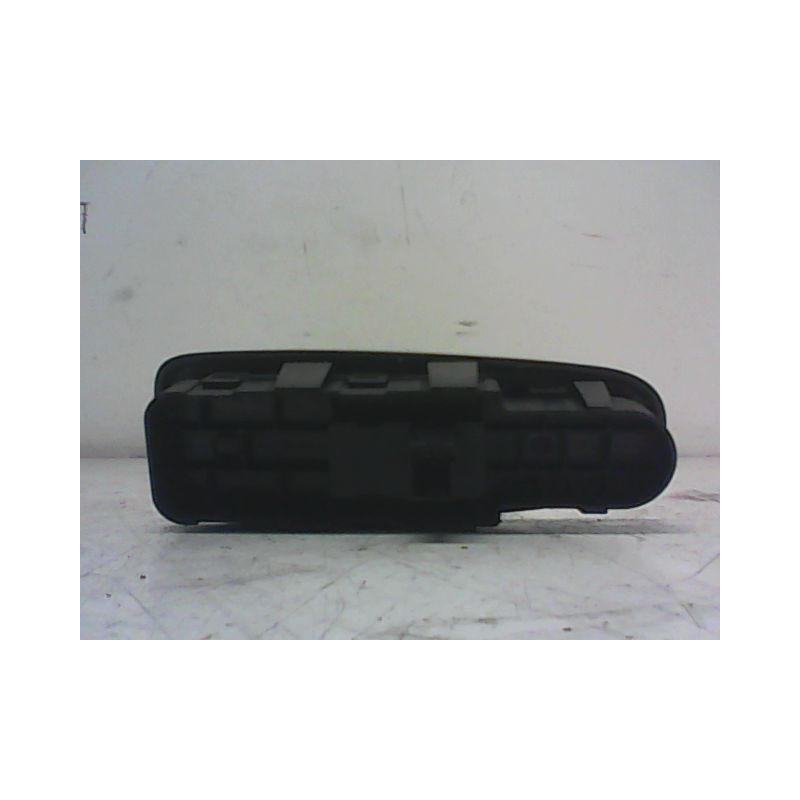 COMMANDE LEVE-GLACE PORTE AVD CITROEN C4