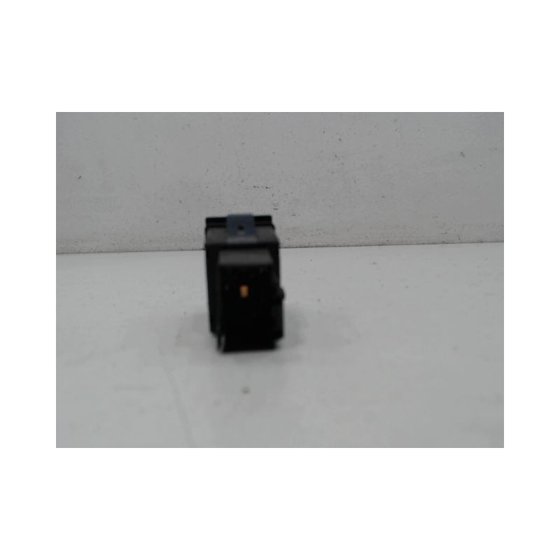 BOUTON DE WARNING VOLKSWAGEN POLO