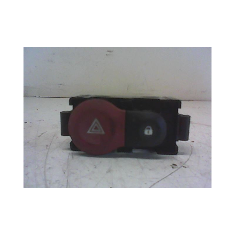 BOUTON DE WARNING RENAULT TWINGO