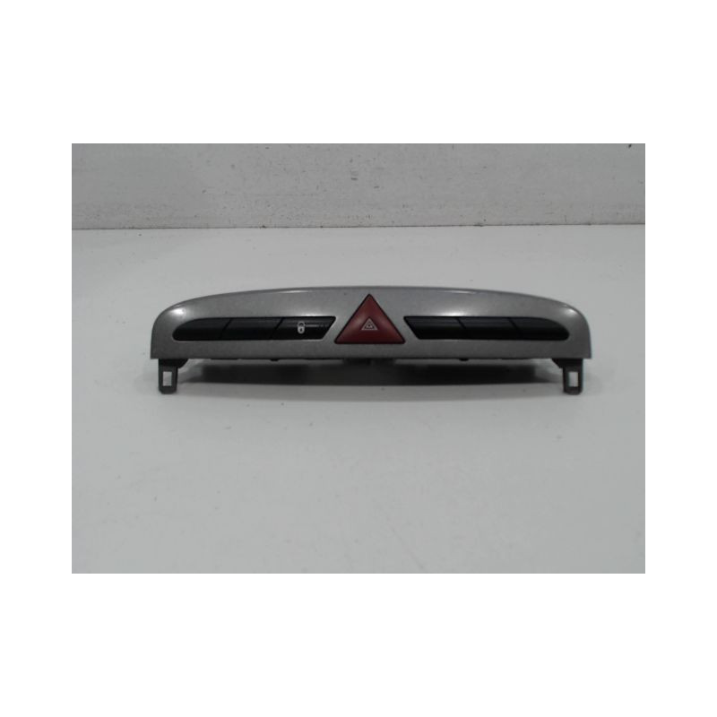 BOUTON DE WARNING PEUGEOT 308