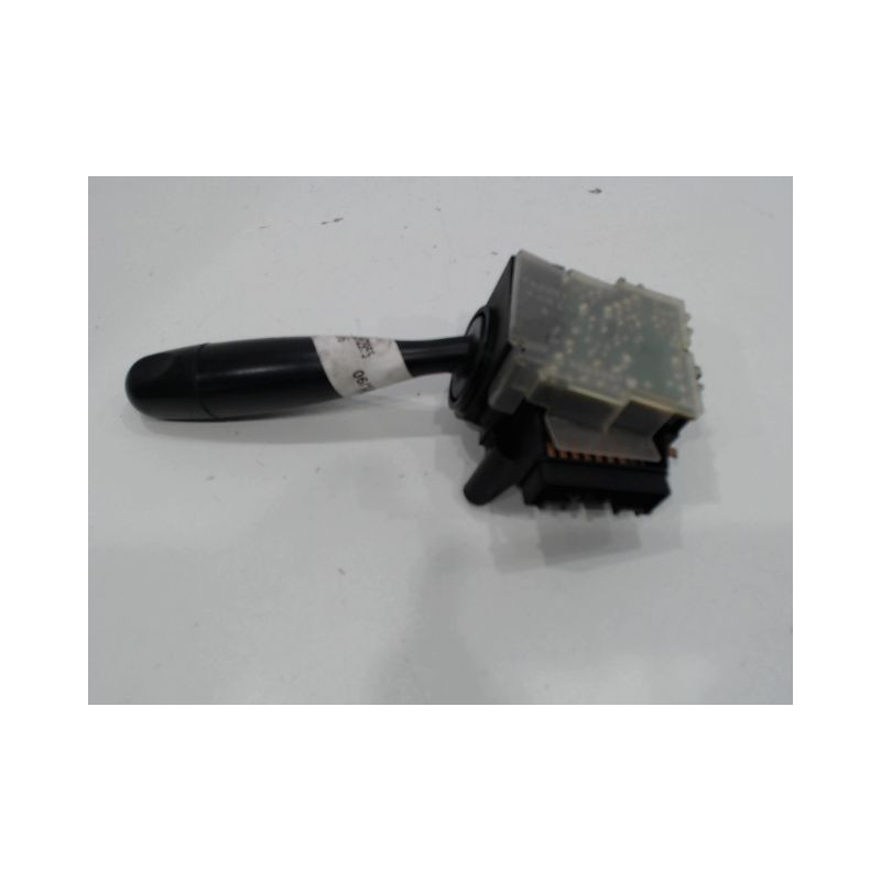 COMMANDE ESSUIE GLACE TOYOTA YARIS