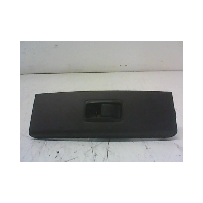 COMMANDE LEVE-GLACE PORTE AVD TOYOTA COROLLA
