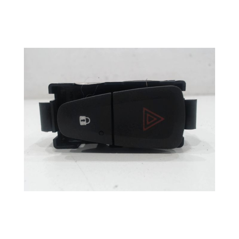 BOUTON DE WARNING RENAULT MEGANE