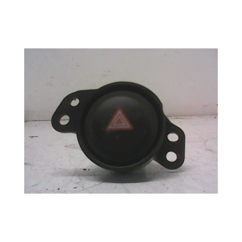 BOUTON DE WARNING CITROEN C1