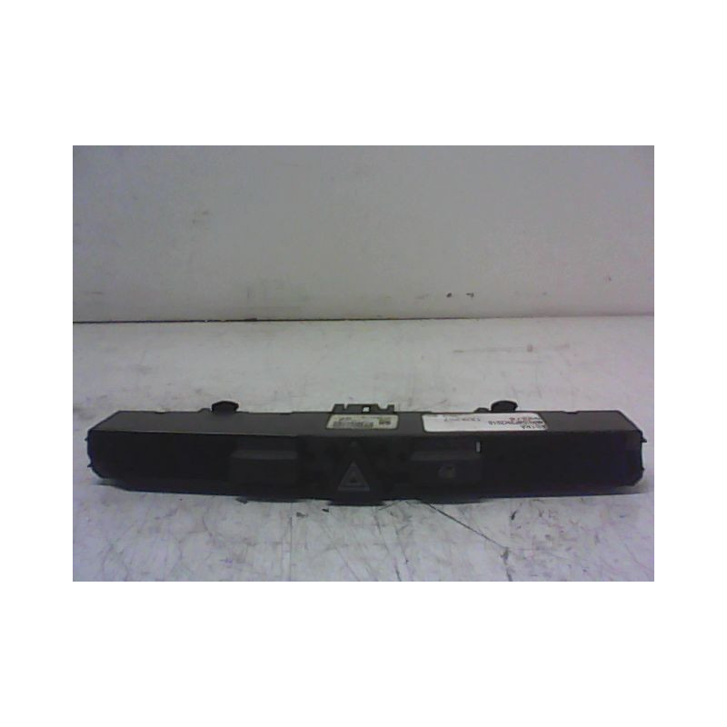BOUTON DE WARNING OPEL ASTRA