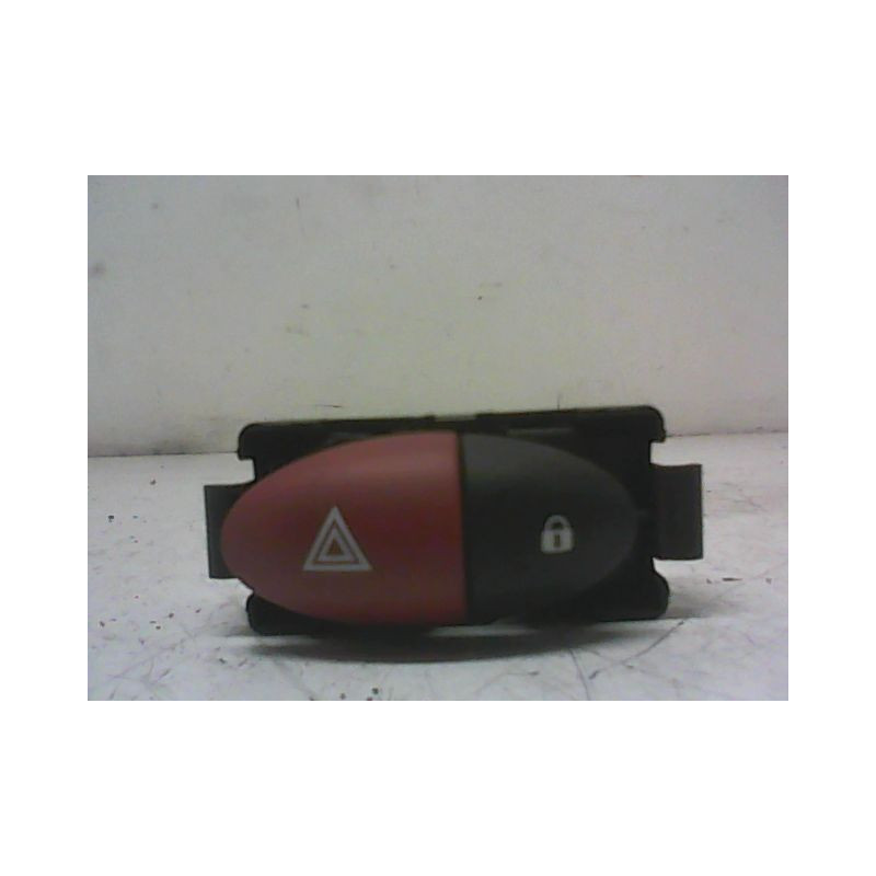 BOUTON DE WARNING RENAULT TWINGO