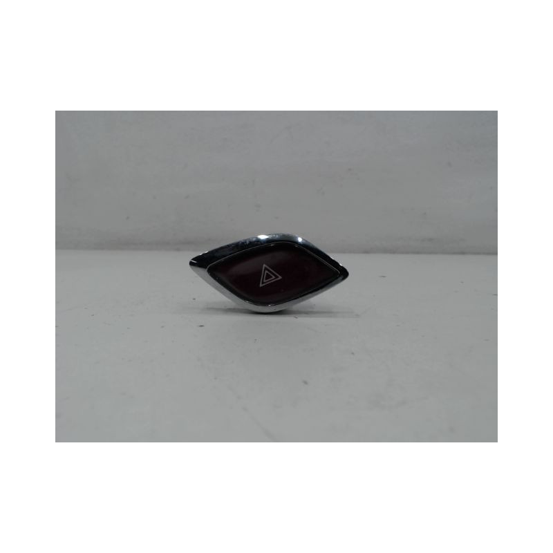 BOUTON DE WARNING CITROEN C3