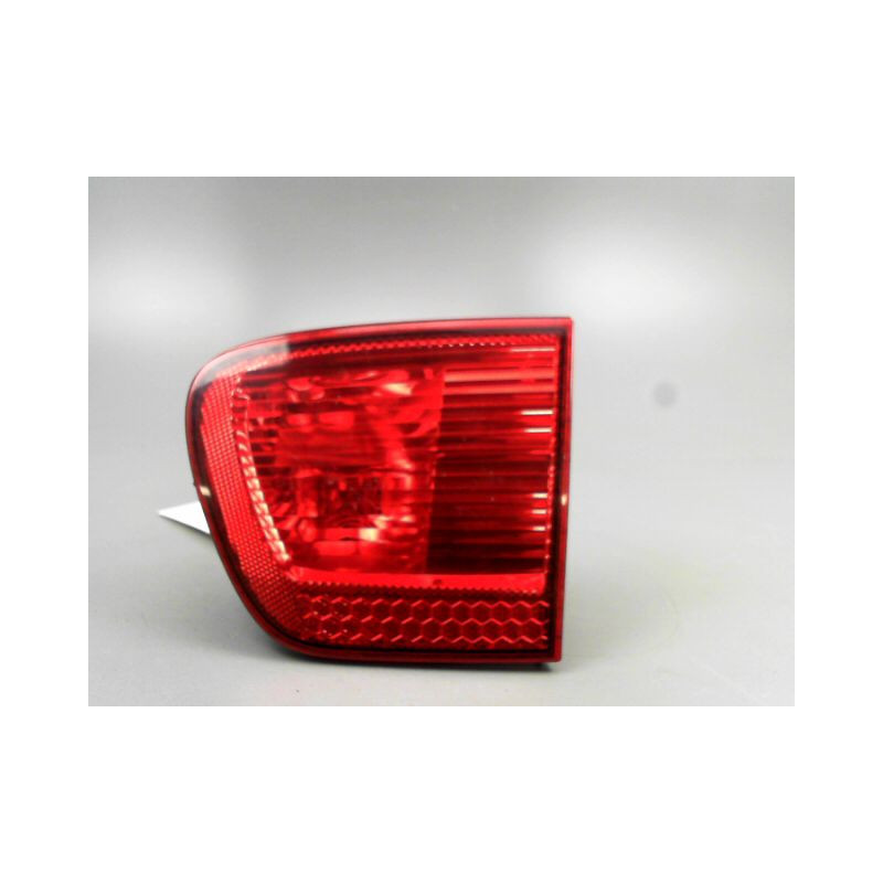 FEU ARRIERE INTERIEUR DROIT SEAT IBIZA II Phase 3 (6K) 1999-...