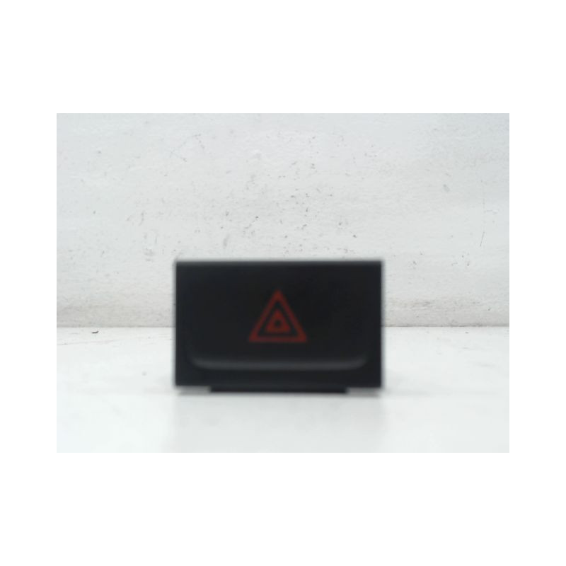 BOUTON DE WARNING VOLKSWAGEN GOLF