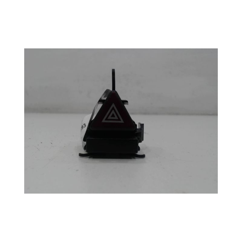BOUTON DE WARNING MERCEDES CLASSE A