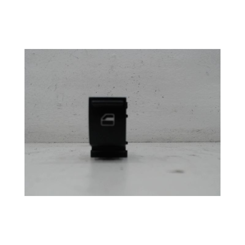 COMMANDE LEVE-GLACE PORTE AVD SEAT IBIZA