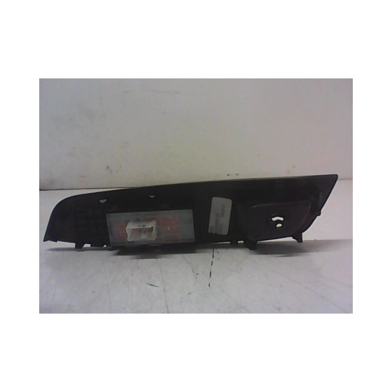 COMMANDE LEVE-GLACE PORTE AVD NISSAN MICRA