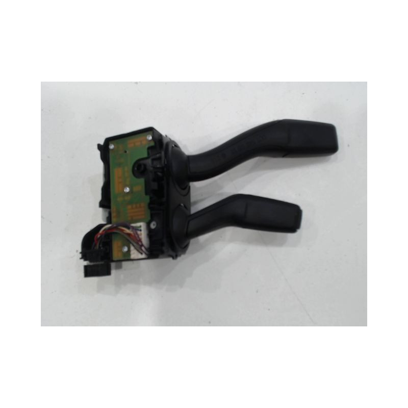 COMMANDE ECLAIRAGE AUDI A3