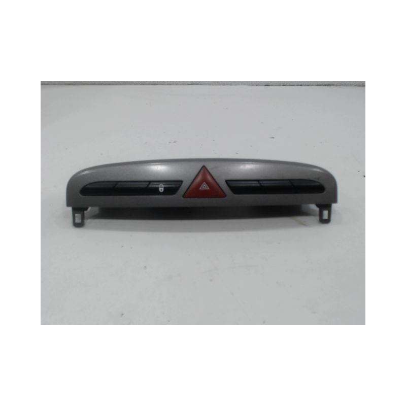 BOUTON DE WARNING PEUGEOT 308