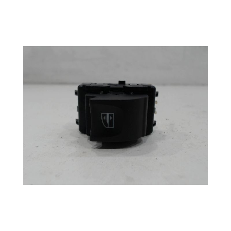 COMMANDE LEVE-GLACE PORTE AVD RENAULT CLIO