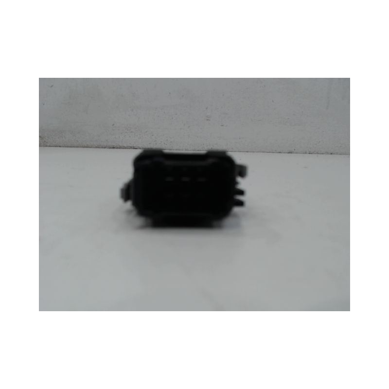 COMMANDE LEVE-GLACE PORTE ARD RENAULT CLIO