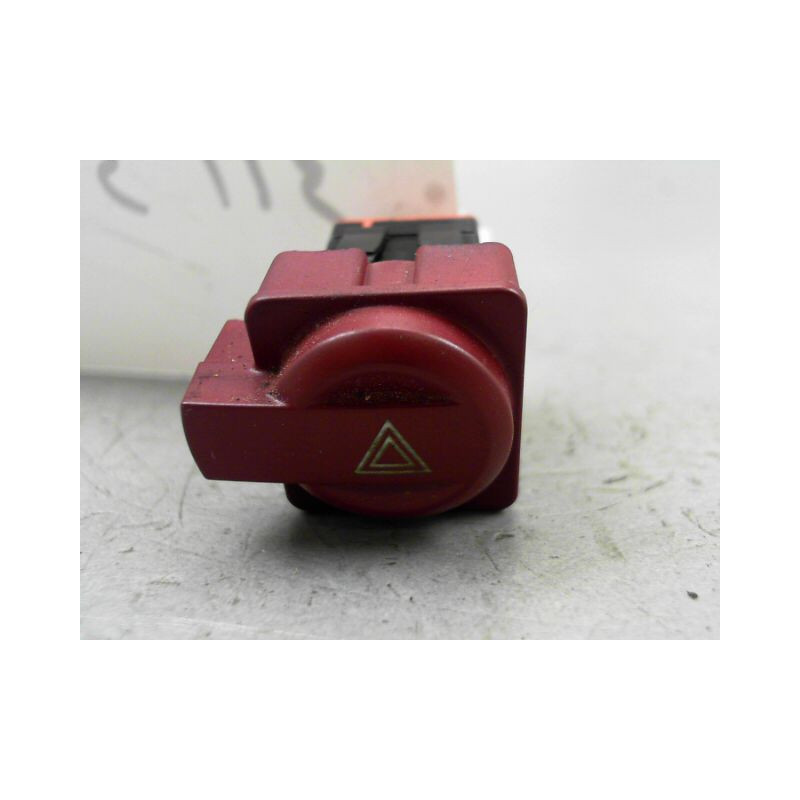 BOUTON DE WARNING CITROEN C4 I Phase 2 2008-2010