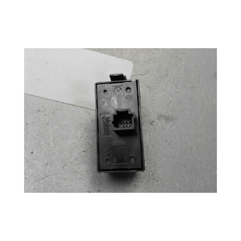 BOUTON DE WARNING DACIA LOGAN MCV Phase 2 2008-2013