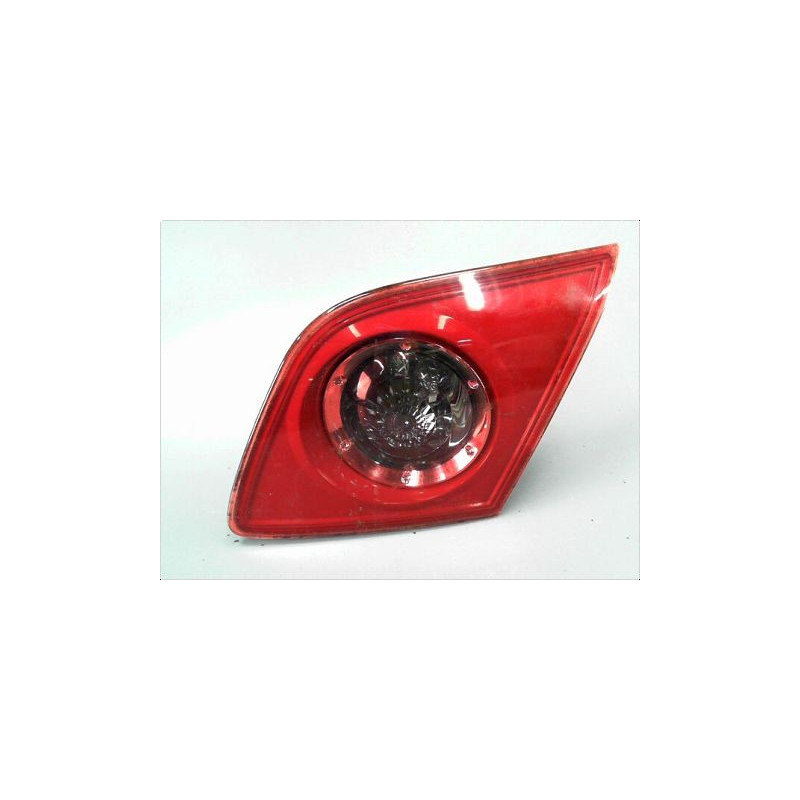 FEU ARRIERE INTERIEUR DROIT MAZDA MAZDA 3  03-06